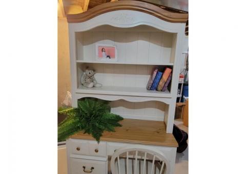 Girls Youth Bedroom Furniture - Writing Desk with Bookshelves and Desk Chair